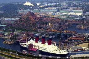 Tokyo DisneySea to open in Sept.